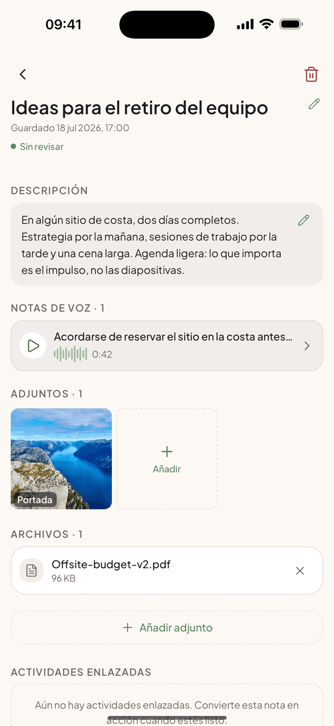 Una nota de Taski con una foto de portada, una nota de voz y un archivo adjunto